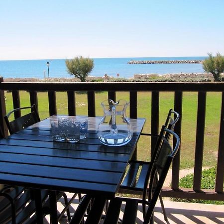 Appartement Front De Mer Avec Vue Et Acces Plage, Saintes-Maries-De-La-Mer Exterior photo